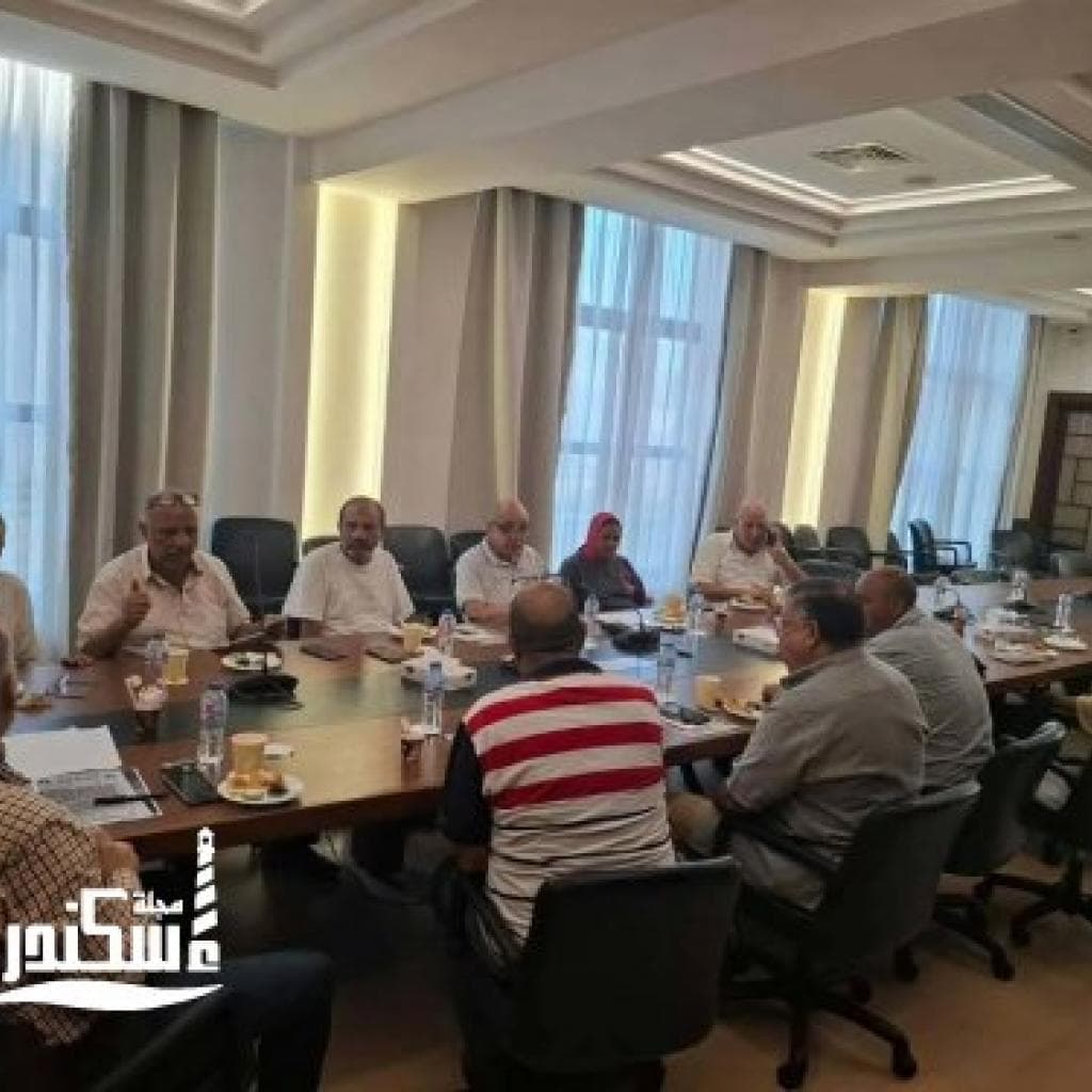 "غرفة الإسكندرية" تبحث آليات حماية أصحاب محال قطع غيار السيارات من تبعات الإشغالات