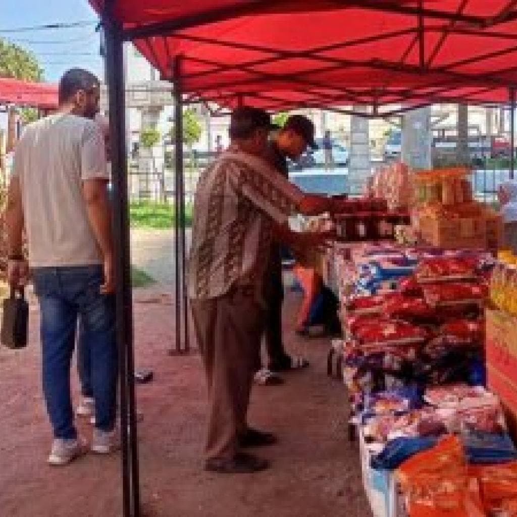 جهود حي الجمرك بالإسكندرية: إطلاق "سوق اليوم الواحد" ومعرض للأسر المنتجة لدعم المواطنين