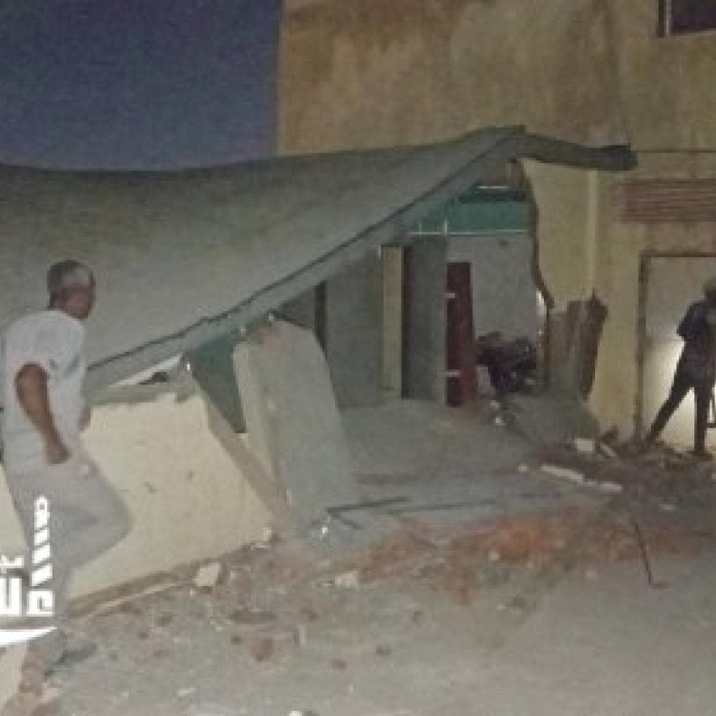 إزالة بناء مخالف وقطع المرافق عن شقة بحي وسط الإسكندرية في مهدها