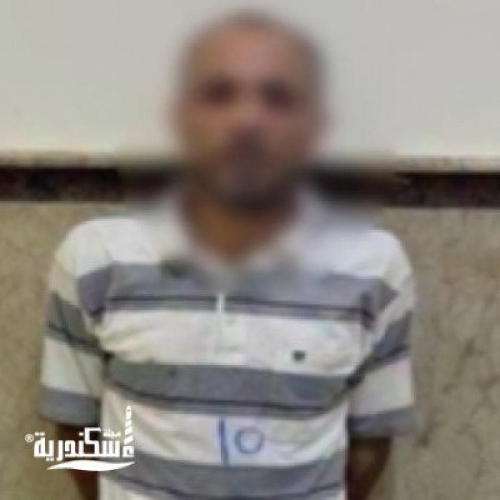 القبض على عطل يروج المخدرات وسط الشوارع ورصد الواقعة عبر فيديو متداول