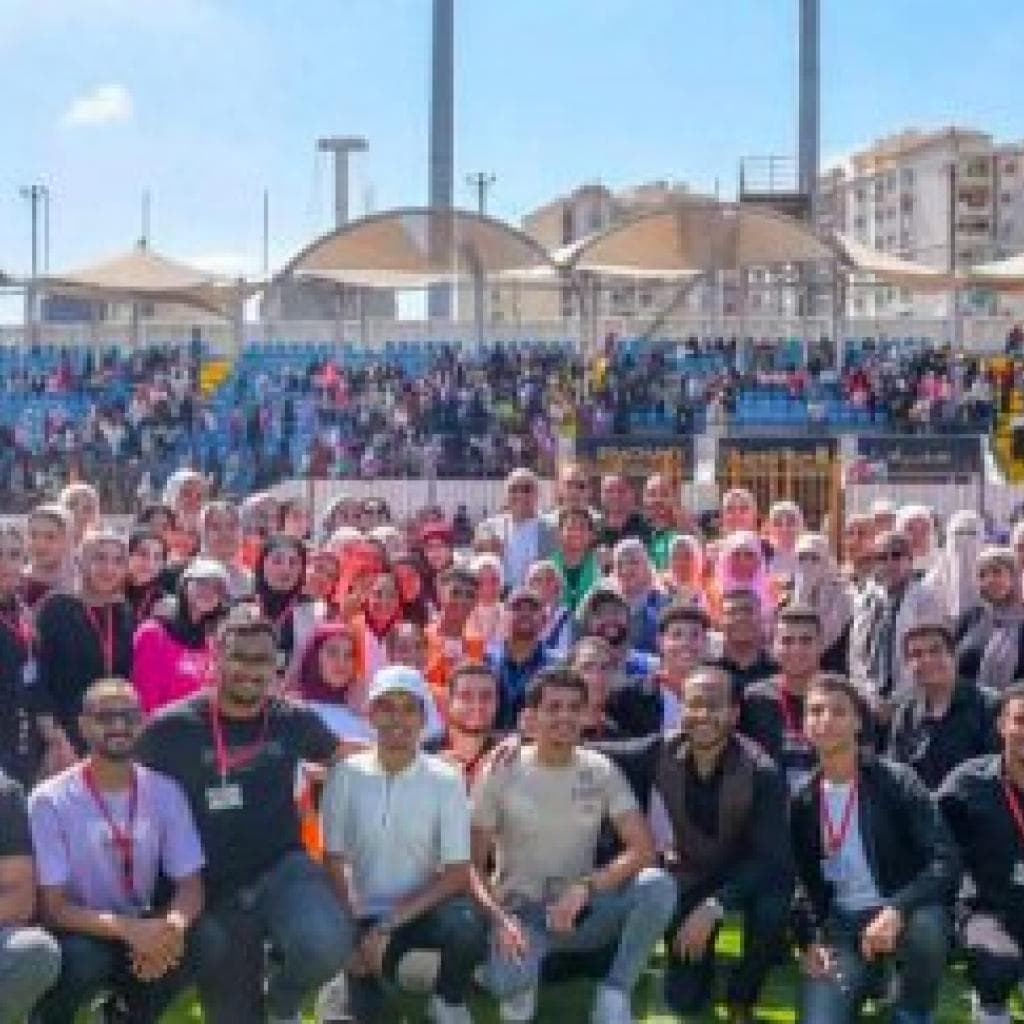 توزيع 500 كرتونة مواد غذائية وشنطة مدرسية للأسر الأولى بالرعاية بالإسكندرية