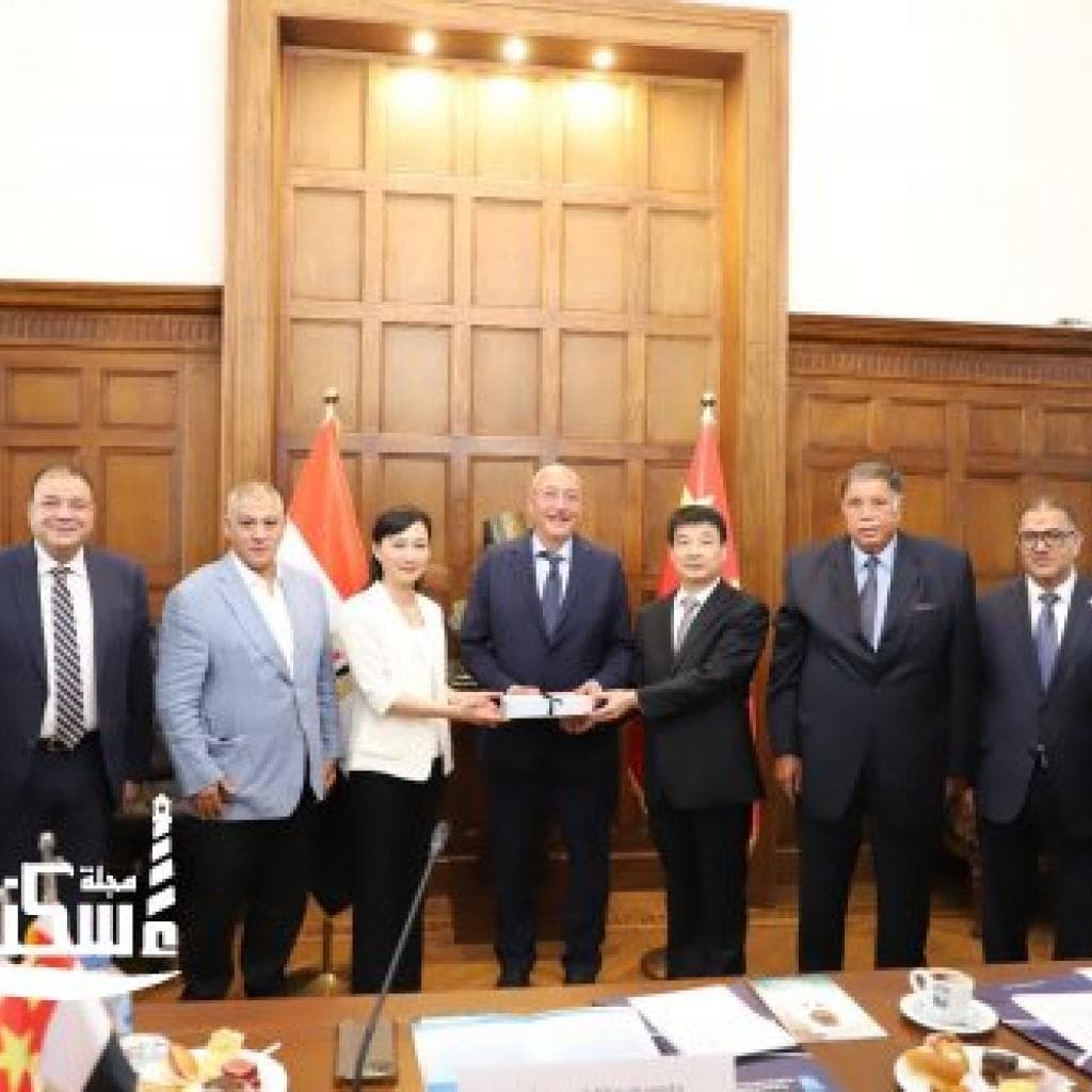 "غرفة الإسكندرية" تستقبل وفد اتحادات غرف هوبي ووهان الصينية لتعزيز سبل التعاون الاقتصادي