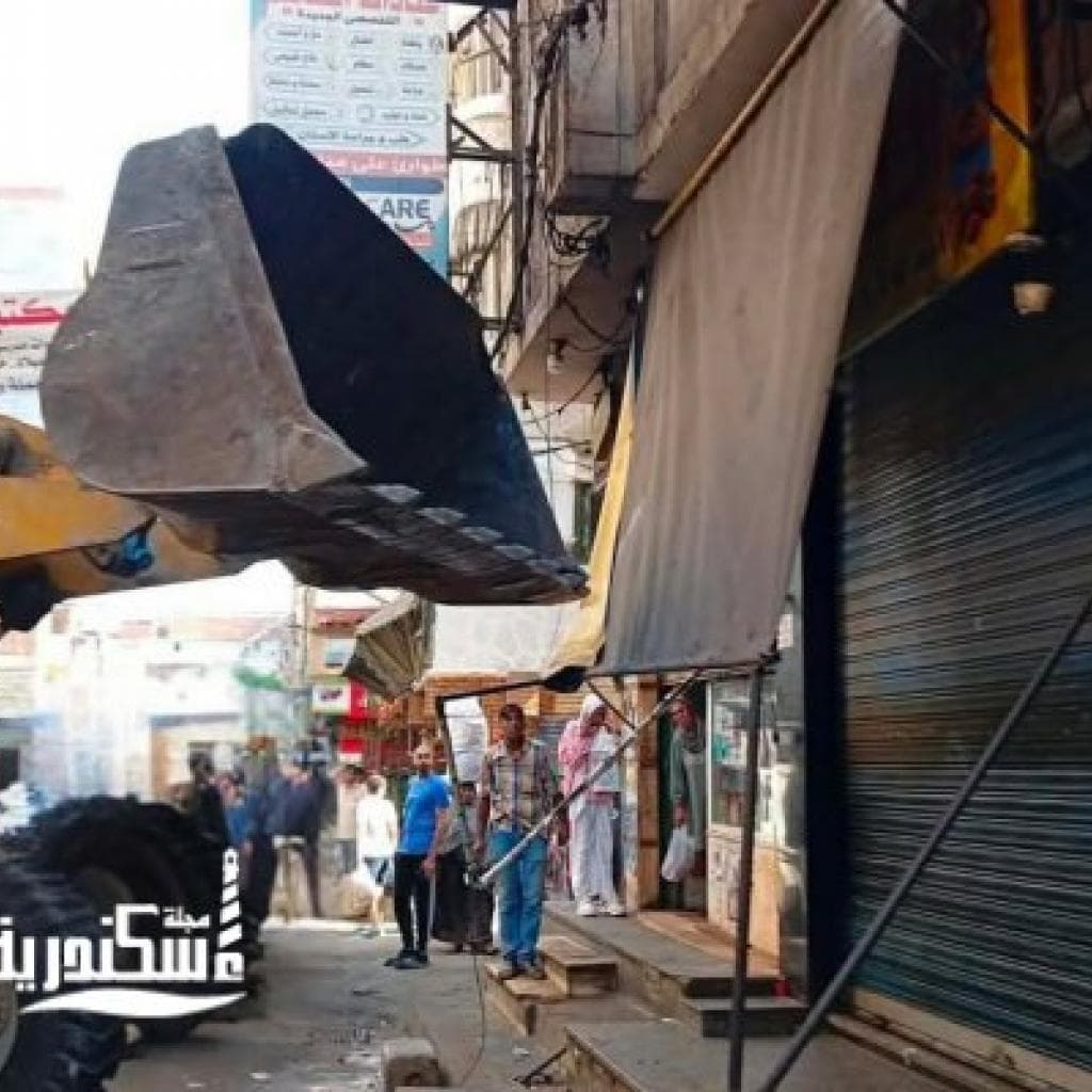 ضبط 386 إشغالاً وتشميع محلين في حملة موسعة بحي شرق الإسكندرية